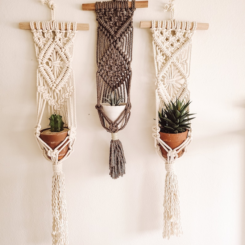 Macrame Wall Hanging Planter Pattern thumbnail 2